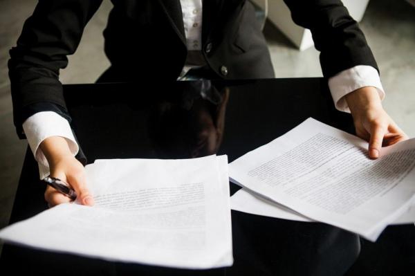 Проверка и составление договоров